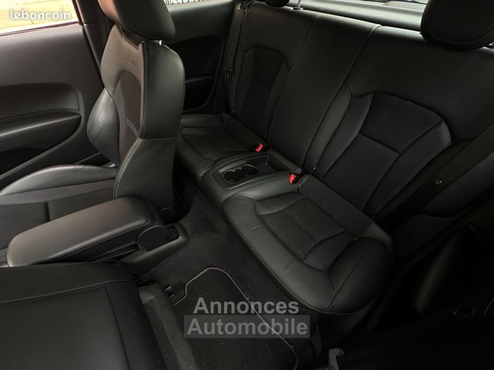 Audi A1 14 tfsi 185 s-line s-tronic bva toit ouvrant-garantie 6 mois - 11