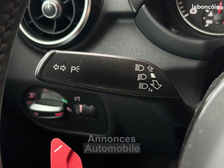 Audi A1 14 tfsi 185 s-line s-tronic bva toit ouvrant-garantie 6 mois - 27
