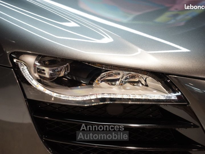 Audi R8 Spyder V10 52L 525CH | Cuir Exclusive Sièges Baquets Carbone Caméra de Recul À partir 1 200-Mois - 5