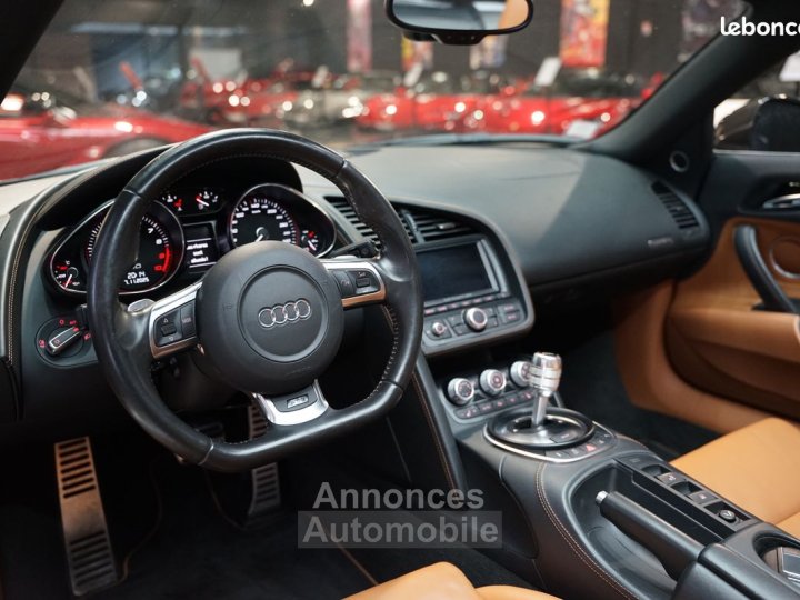 Audi R8 Spyder V10 52L 525CH | Cuir Exclusive Sièges Baquets Carbone Caméra de Recul À partir 1 200-Mois - 9