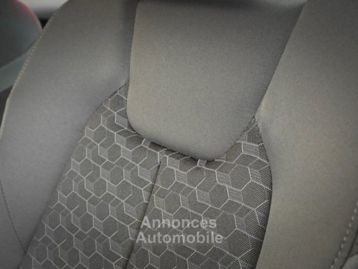 Audi A1 Sportback 30 TFSI 116 ch S tronic 7 Design - 13