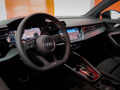 Audi A3 Sportback TFSI e Hybride rechargeable 204 S tronic 6 S line   - 3