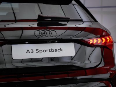 Audi A3 Sportback TFSI e Hybride rechargeable 204 S tronic 6 S line   - 13