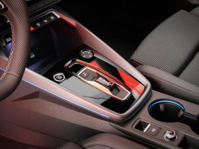 Audi A3 Sportback TFSI e Hybride rechargeable 204 S tronic 6 S line   - 16