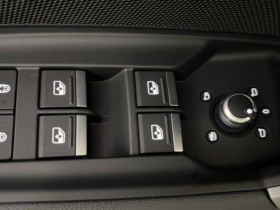 Audi A3 Sportback TFSI e Hybride rechargeable 204 S tronic 6 S line - 17