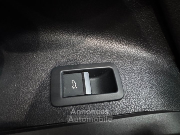 Audi Q5 20 TDI 163 S tronic 7 Quattro Design - 27