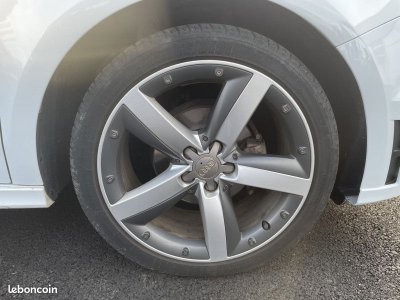 Audi A1 Sportback 16 TDI 90CH FAP S LINE 5 PLACES - 11