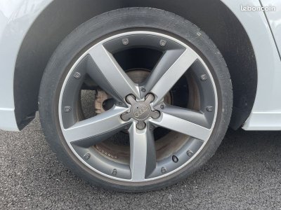 Audi A1 Sportback 16 TDI 90CH FAP S LINE 5 PLACES - 12