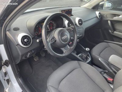 Audi A1 Sportback 16 TDI 90CH FAP S LINE 5 PLACES - 14