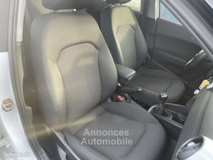 Audi A1 Sportback 16 TDI 90CH FAP S LINE 5 PLACES - 23