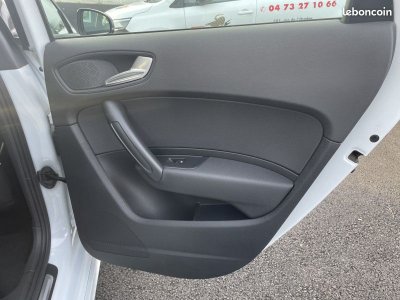 Audi A1 Sportback 16 TDI 90CH FAP S LINE 5 PLACES - 28