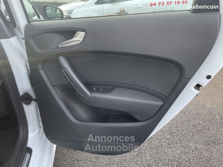 Audi A1 Sportback 16 TDI 90CH FAP S LINE 5 PLACES - 28