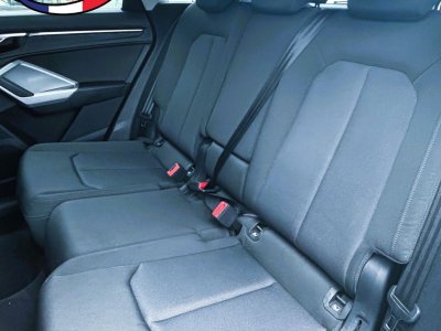 Audi Q3 II 35 TFSI 150ch Mild Hybrid Design S tronic 7   - 5