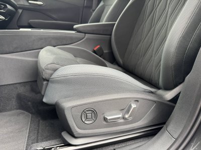 Audi Q3 HYBRIDE e-hybrid 272 ch S tronic 6 Design   - 37