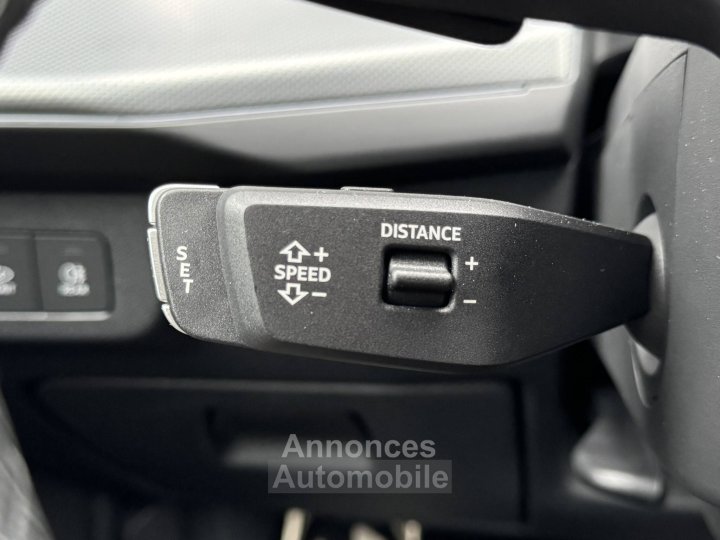 Audi Q3 HYBRIDE e-hybrid 272 ch S tronic 6 Design - 42