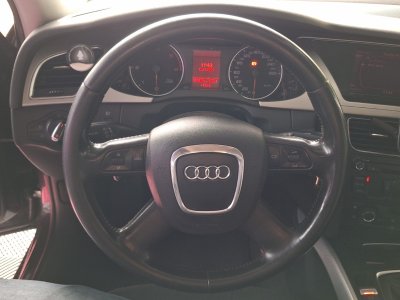 Audi A4 BERLINE 20l TDI 143 ch ~ Aide au Stationnement ~ R&eacute;gulateur de Vitesse ~ GPS ~ Clim auto   - 10