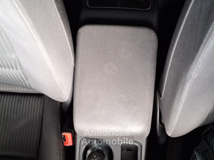 Audi A4 BERLINE 20l TDI 143 ch ~ Aide au Stationnement ~ R&eacute;gulateur de Vitesse ~ GPS ~ Clim auto - 19