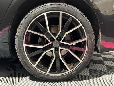 Audi A6 AVANT 40 TDI 204 ch S tronic 7 Avus - parfait état - suivi complet - pneumatiques neufs - 49