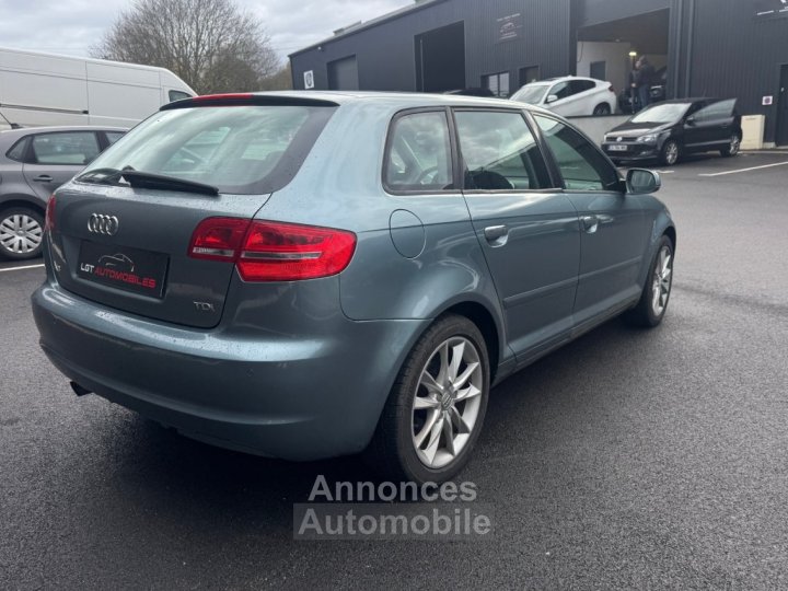 Audi A3 II 20 TDI 140ch DPF Start/Stop Ambiente S tronic 6 - 6