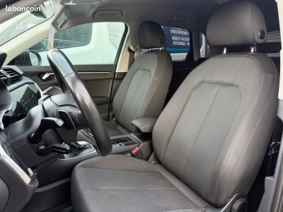 Audi Q3 15 150ch business line carplay cam&eacute;ra de recul   - 15