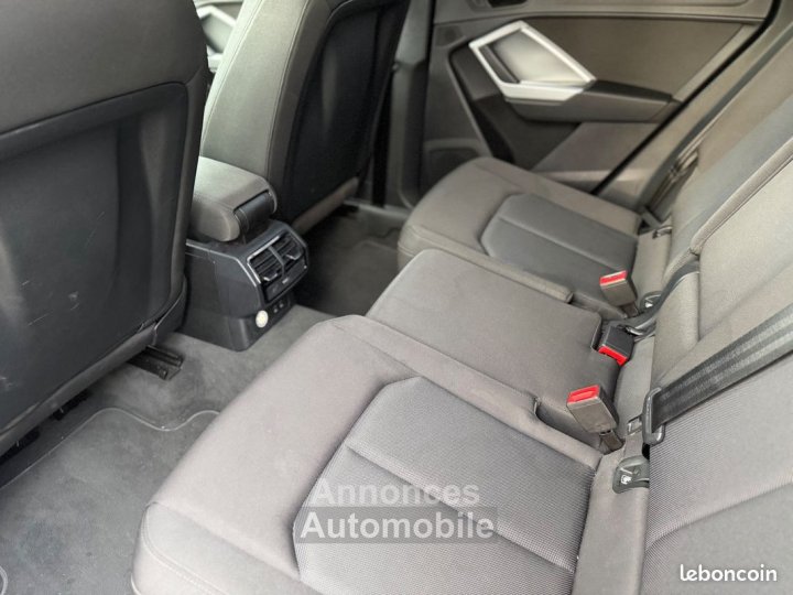 Audi Q3 15 150ch business line carplay cam&eacute;ra de recul - 19