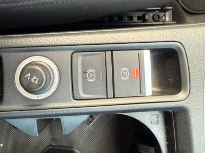 Audi Q3 15 150ch business line carplay cam&eacute;ra de recul   - 24