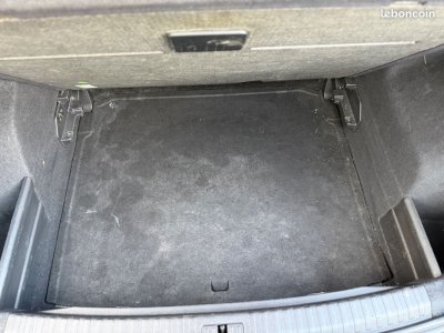 Audi Q3 15 150ch business line carplay cam&eacute;ra de recul   - 29