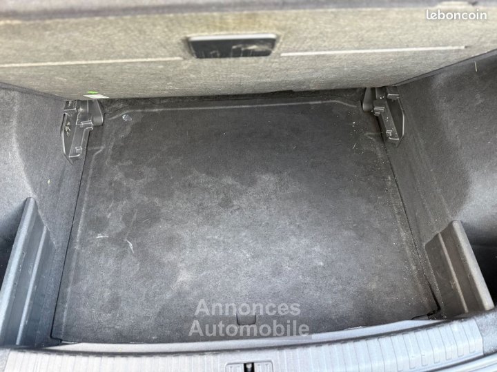 Audi Q3 15 150ch business line carplay cam&eacute;ra de recul - 29