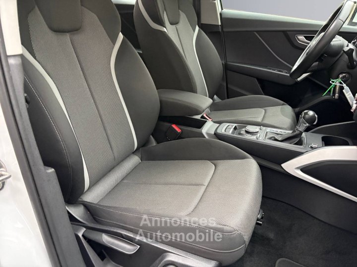 Audi Q2 35 TFSI COD 150 S tronic 7 Sport - 28