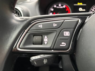 Audi Q2 35 TFSI COD 150 S tronic 7 Sport - 32