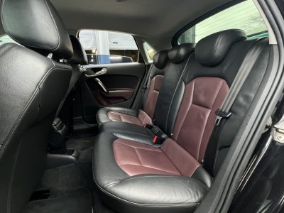 Audi A1 Sportback AMBITION LUXE 16 TDI 90 Cv 1ERE MAIN / BOITE AUTOMATIQUE 5 PORTES - GARANTIE 1 AN - 35