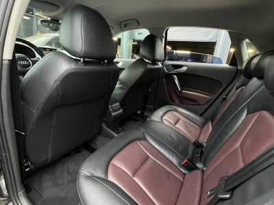 Audi A1 Sportback AMBITION LUXE 16 TDI 90 Cv 1ERE MAIN / BOITE AUTOMATIQUE 5 PORTES - GARANTIE 1 AN - 38