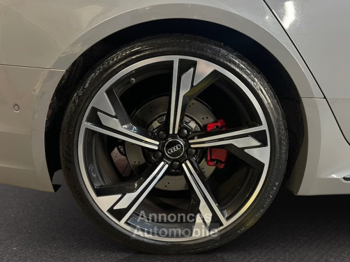 Audi RS4 Avant 29 TFSI Quattro &bull; 451 ch &bull; Toit pano &bull; Cam&eacute;ra 360&deg; &bull; HUD &bull; Si&egrave;ges massage - 13