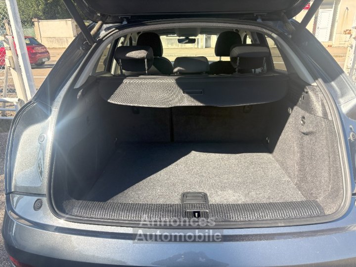 Audi Q3 20 TDI Ultra 150 ch Ambiente - 10