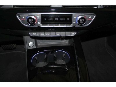 Audi A4 Avus Quattro 20 TDI 190 ch - BV S-tronic - Suivi   - 38