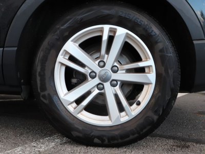 Audi Q3 20 35 tdi 150ch business line s-tronic bva virtual cockpit entretiens   - 13