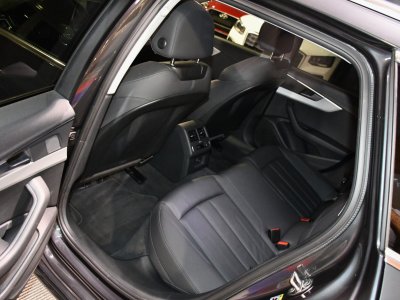 Audi A4 Avant Business 35 TDI 163 Tiptronic 7 GPS Hayon Cuir Virtual Pr&eacute; Sense Efficience TO JA 18   - 11