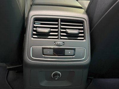 Audi A4 Avant S-Line 40 TDI 190 GPS BVA Virtual TO Cam&eacute;ra Attelage Cuir Alcantara pr&eacute; sense regulateur Clim tri LED Hayon Car Play JA 19   - 44