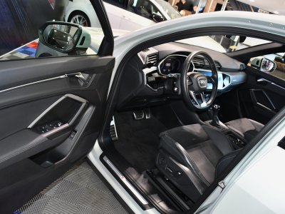 Audi Q3 Sportback S-Line 35 TDI 150 S-Tronic GPS Virtual Cam&eacute;ra Car Play Pr&eacute; Sense Hayon Efficience JA 19   - 3