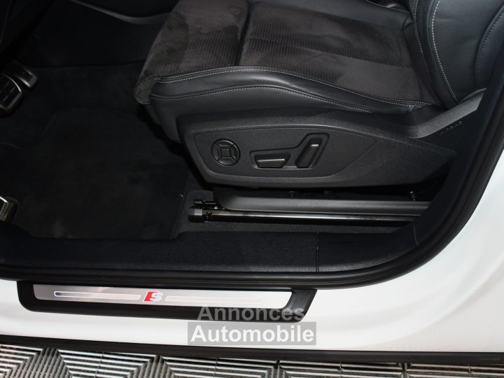 Audi Q3 Sportback S-Line 35 TDI 150 S-Tronic GPS Virtual Hayon Pré Sense Car Play Caméra Lane Efficience JA 19 - 11