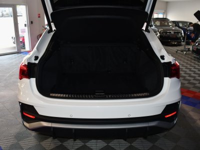 Audi Q3 Sportback S-Line 35 TDI 150 S-Tronic GPS Virtual Hayon Pré Sense Car Play Caméra Lane Efficience JA 19 - 14