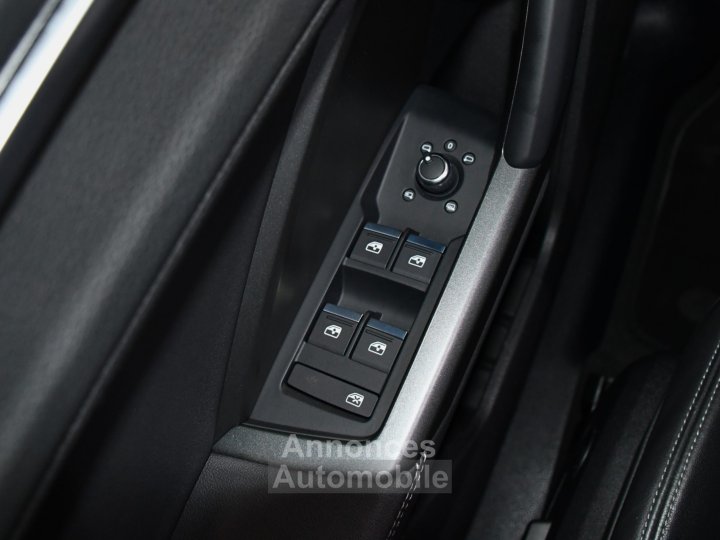 Audi Q3 Sportback S-Line 35 TDI 150 S-Tronic GPS Virtual Hayon Pré Sense Car Play Caméra Lane Efficience JA 19 - 19