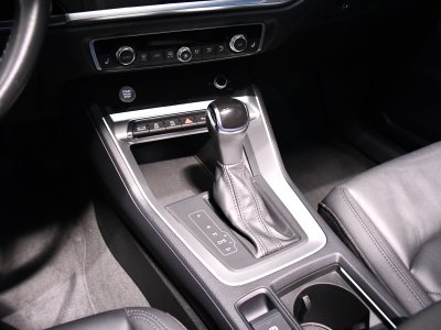 Audi Q3 Sportback Design Luxe 35 TDI 150 Quattro S-Tronic GPS ACC Attelage Cuir Hayon Pré Sense Virtual TO Lane JA 19   - 23