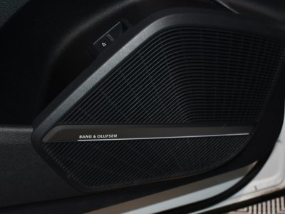 Audi Q5 S-Line 40 TDI 190 Quattro GPS Virtual Bang Olufsen Vebasto Pré Sense Drive Magnétic Ride Attelage JA 20 - 12