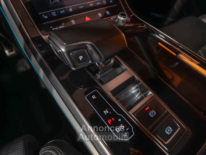 Audi Q8 60 TFSIE COMPETITION 462CH - 41