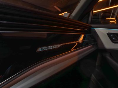 Audi Q8 60 TFSIE COMPETITION 462CH - 42