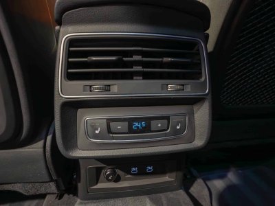 Audi Q8 60 TFSIE COMPETITION 462CH - 46