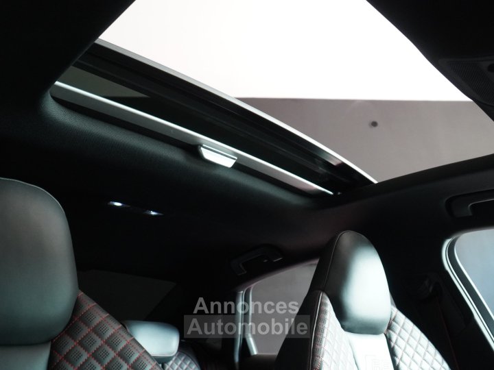 Audi RS3 BERLINE 25 TFSI 400 S tronic 7 Quattro - 30