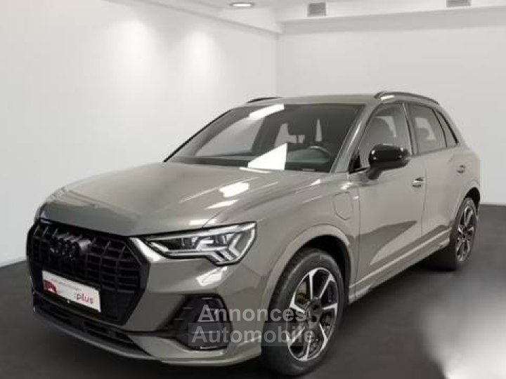 Audi Q3 45 TFSIe S line PANO MATRIX SONOS 360 - 1