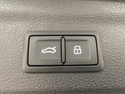 Audi Q3 45 TFSIe S line PANO MATRIX SONOS 360 - 10